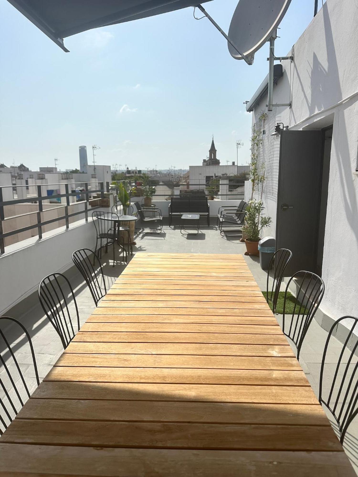 Almazen Apartamentos, Arrayan 23 Севилья Экстерьер фото