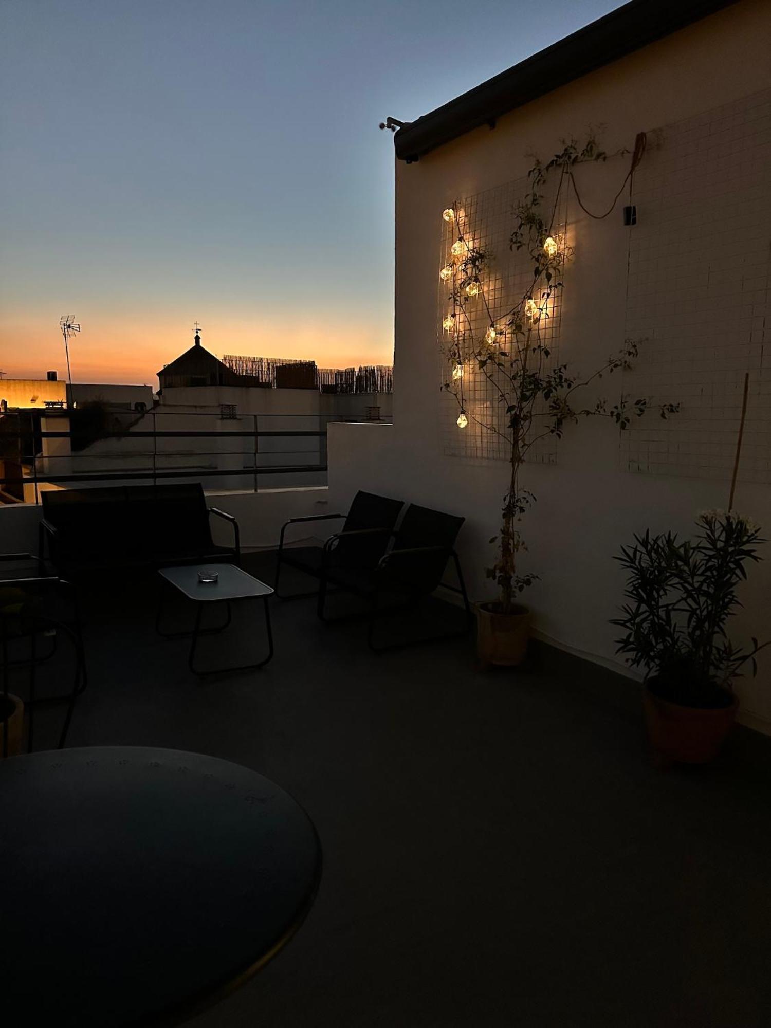 Almazen Apartamentos, Arrayan 23 Севилья Экстерьер фото