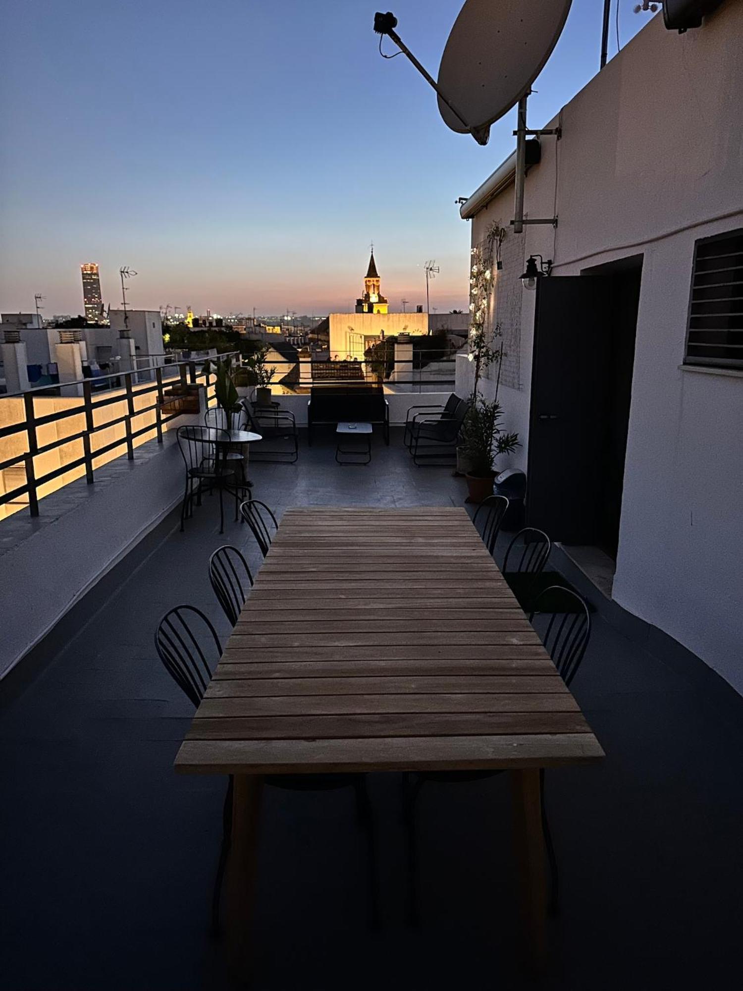 Almazen Apartamentos, Arrayan 23 Севилья Экстерьер фото