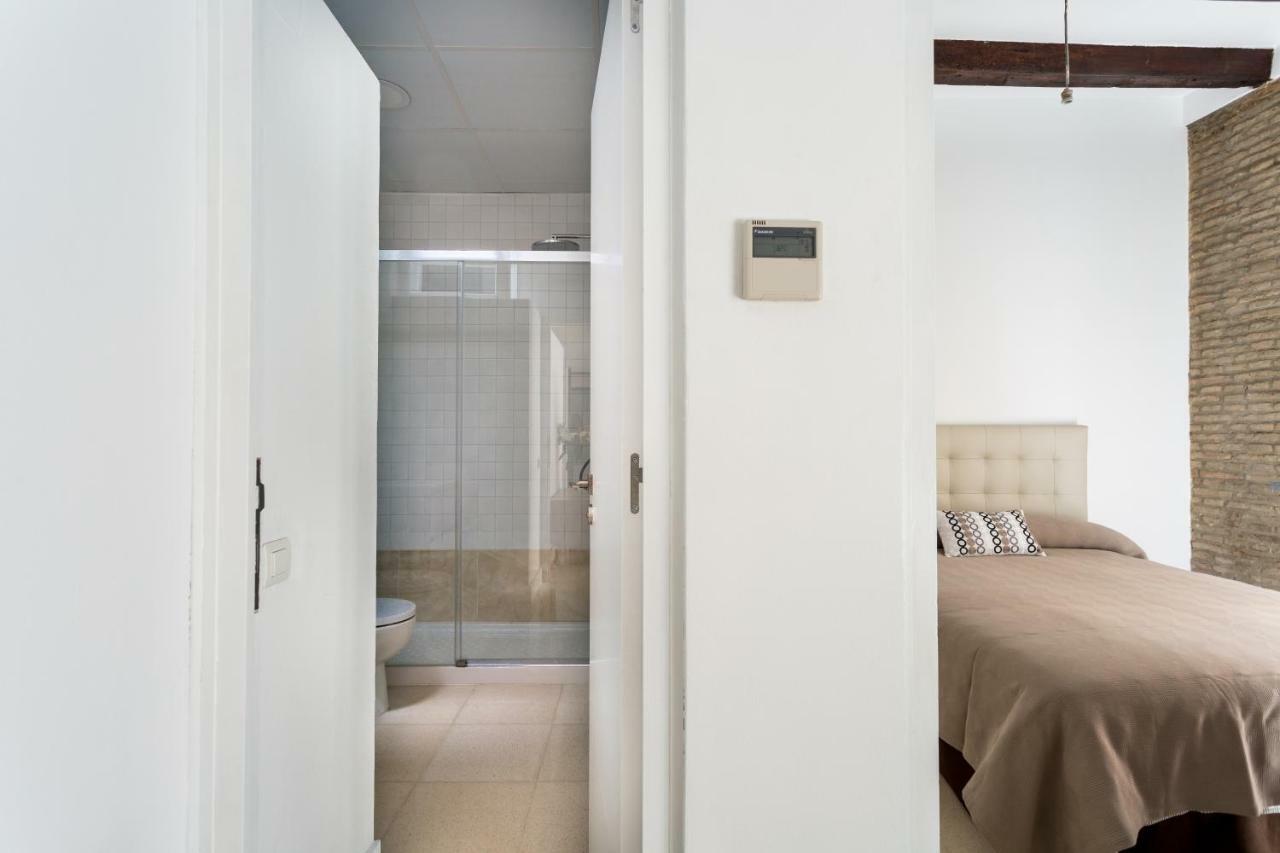 Almazen Apartamentos, Arrayan 23 Севилья Экстерьер фото